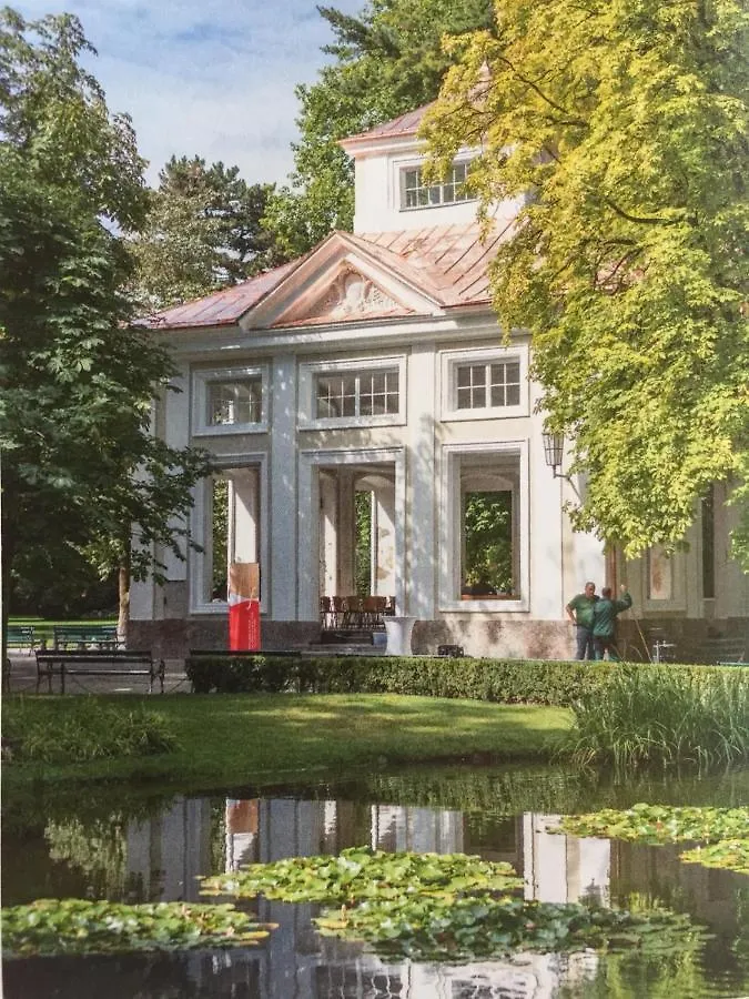 بيت ضيافة إنسبروك Villa Marwa - Eine Ruheoase Im Grunen Mit Stadtblick
